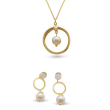 Boucles d'oreilles et collier en perles naturelles d'Antibes par Marie France Design